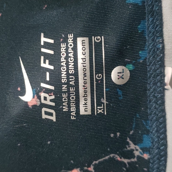 Nike dri fit yoga pant - Picture 3 of 3